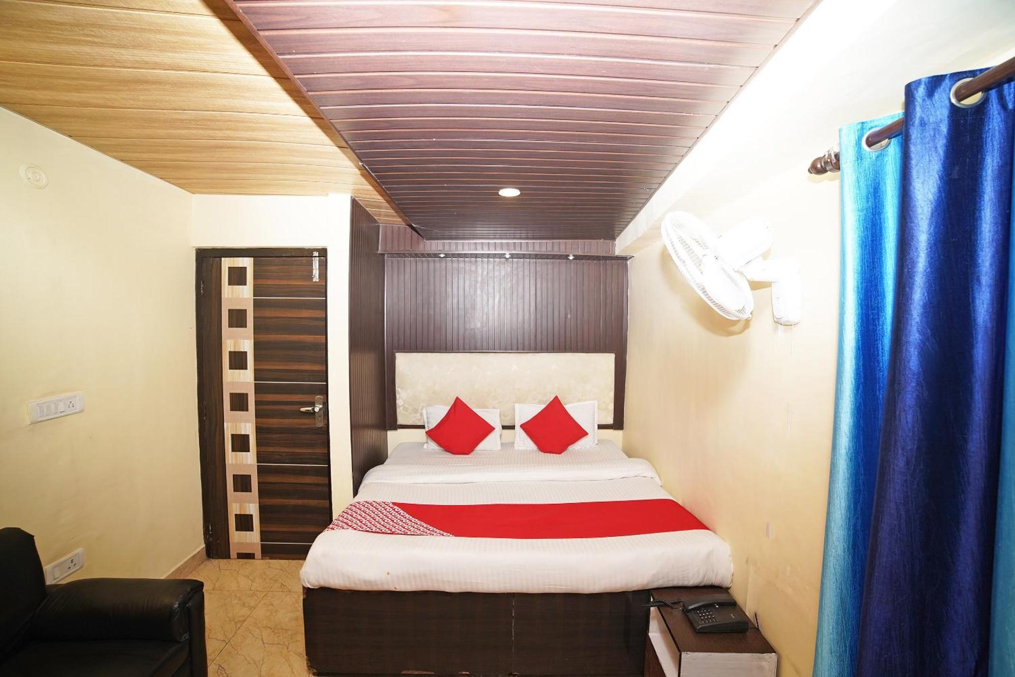 Hotel Oyo Flagship 8594 Golden Nest Nainital Esterno foto