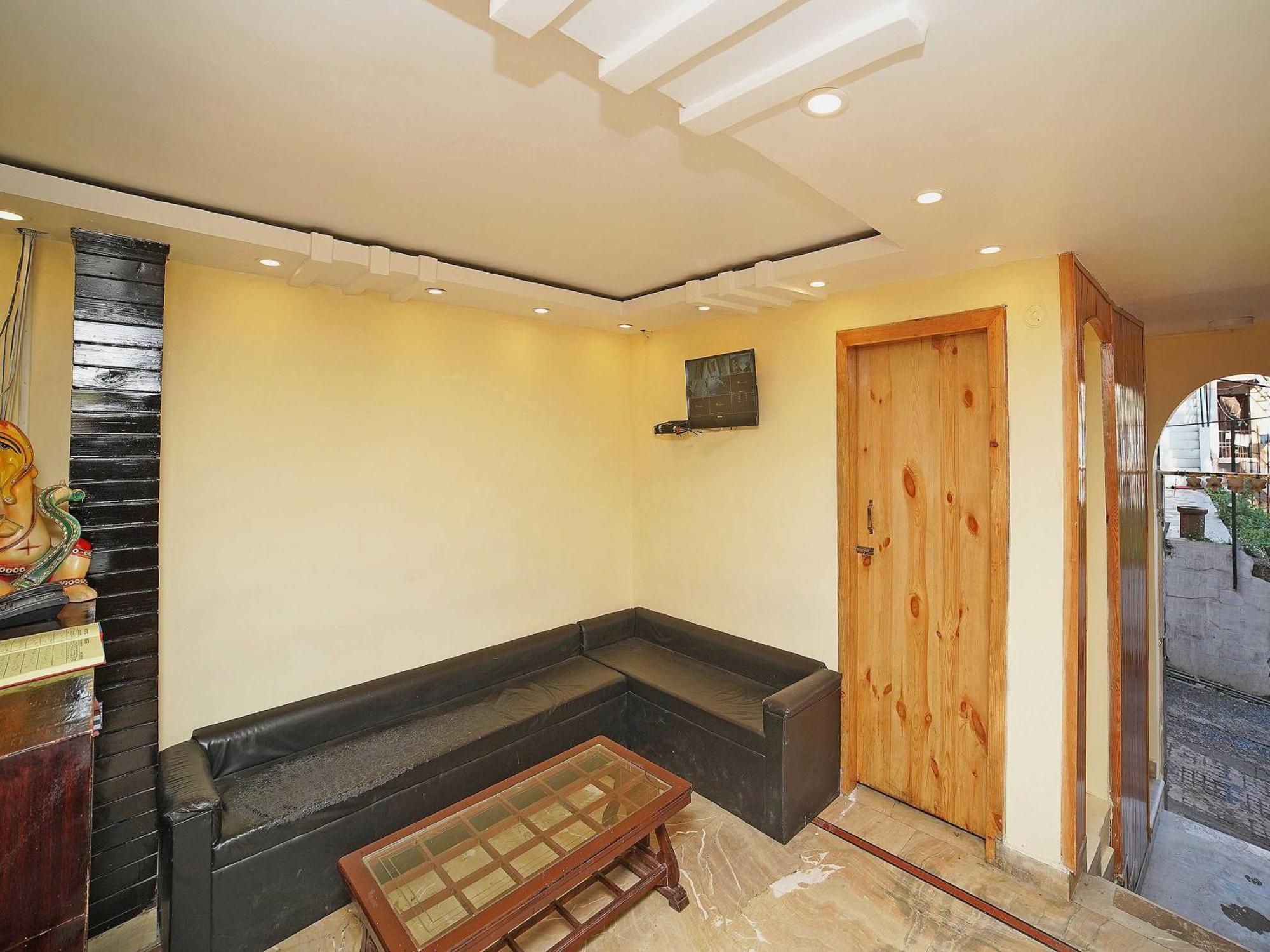 Hotel Oyo Flagship 8594 Golden Nest Nainital Esterno foto