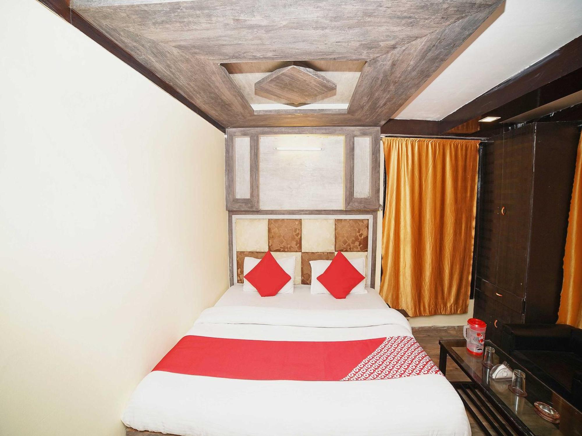 Hotel Oyo Flagship 8594 Golden Nest Nainital Esterno foto
