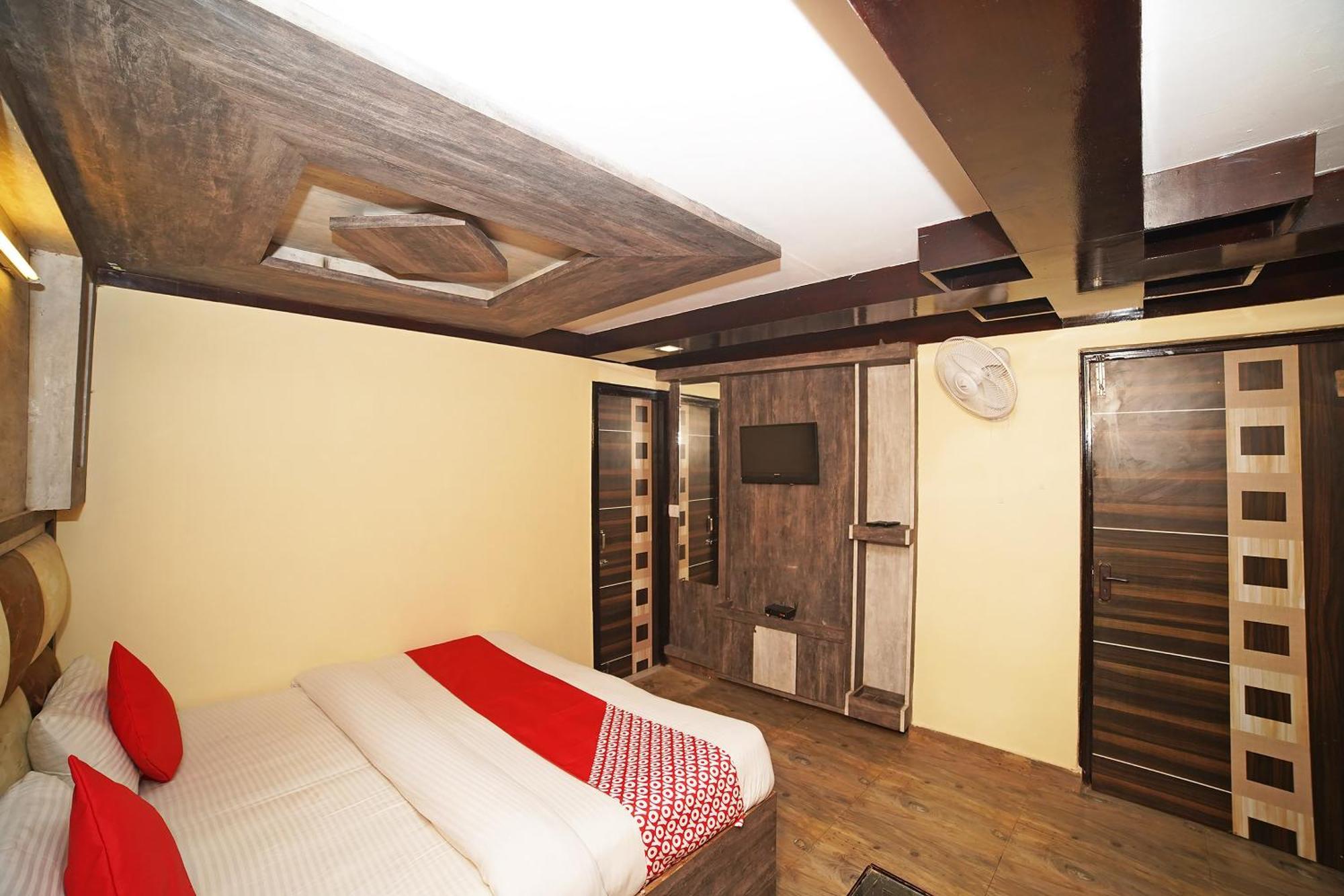 Hotel Oyo Flagship 8594 Golden Nest Nainital Esterno foto